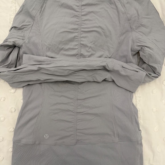 Lululemon sweater - Picture 3 of 3